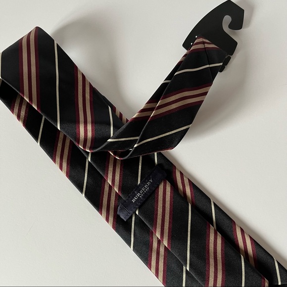 Burberry Silk Tie Black - Picture 3 of 5